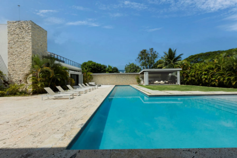 earls-court-jamaica-6br-villa-ushombi-1