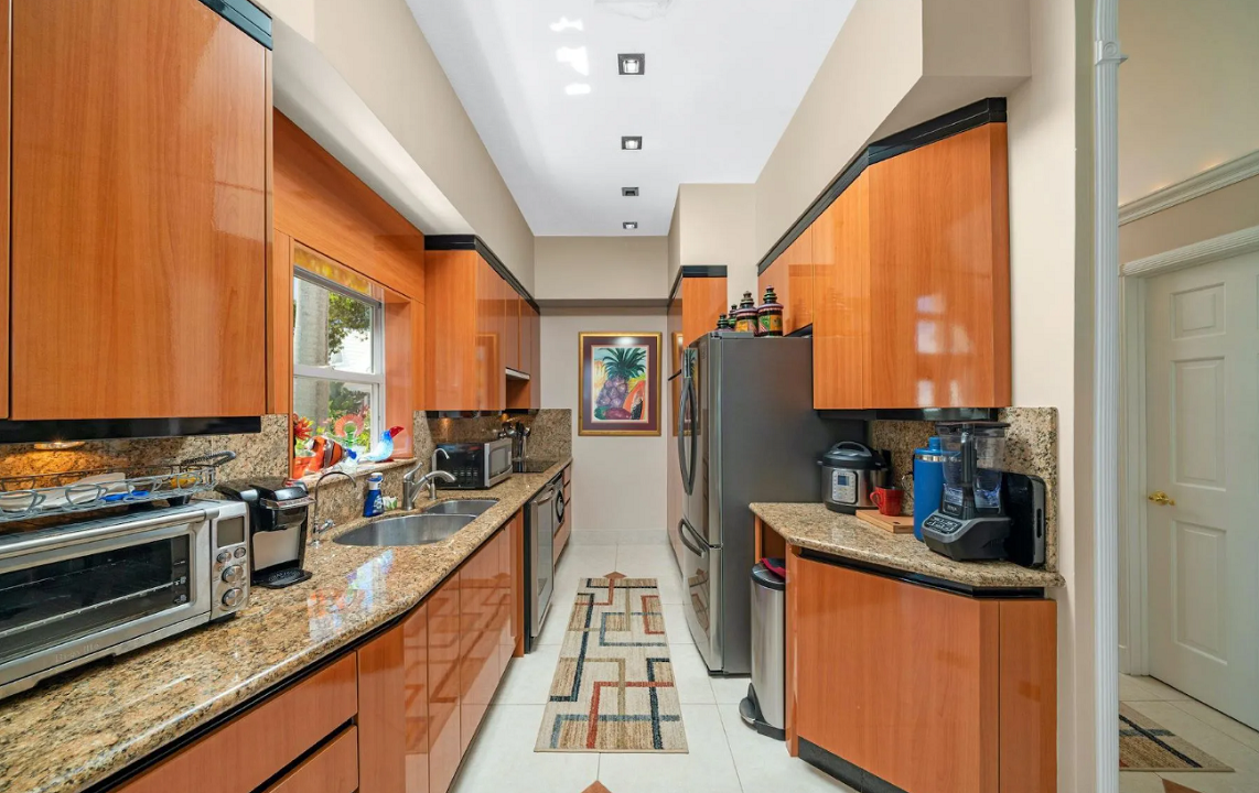 villa-tatutina-marsh-harbour-10br-bahamas-ushombi-6