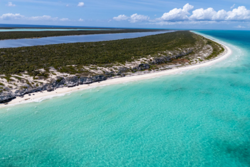 west-caicos-144-acre-rare-opportunity-turks-and-caicos-ushombi-6