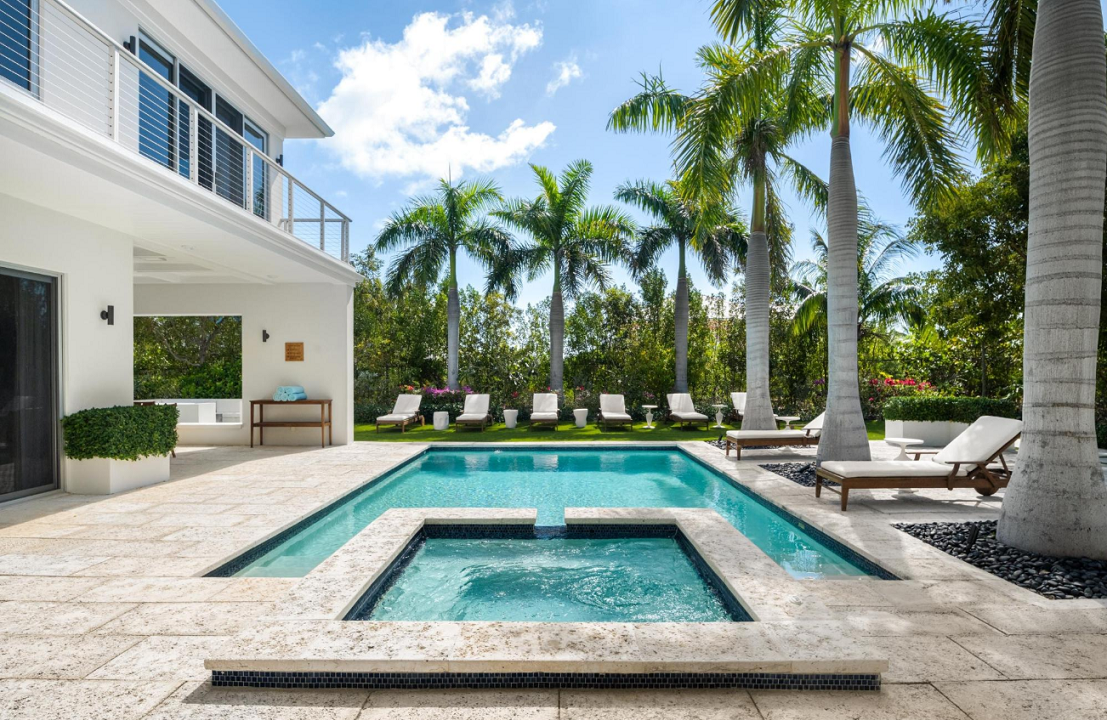 43-villa-viatu-6br-in-leeward-turks-and-caicos-ushombi-1