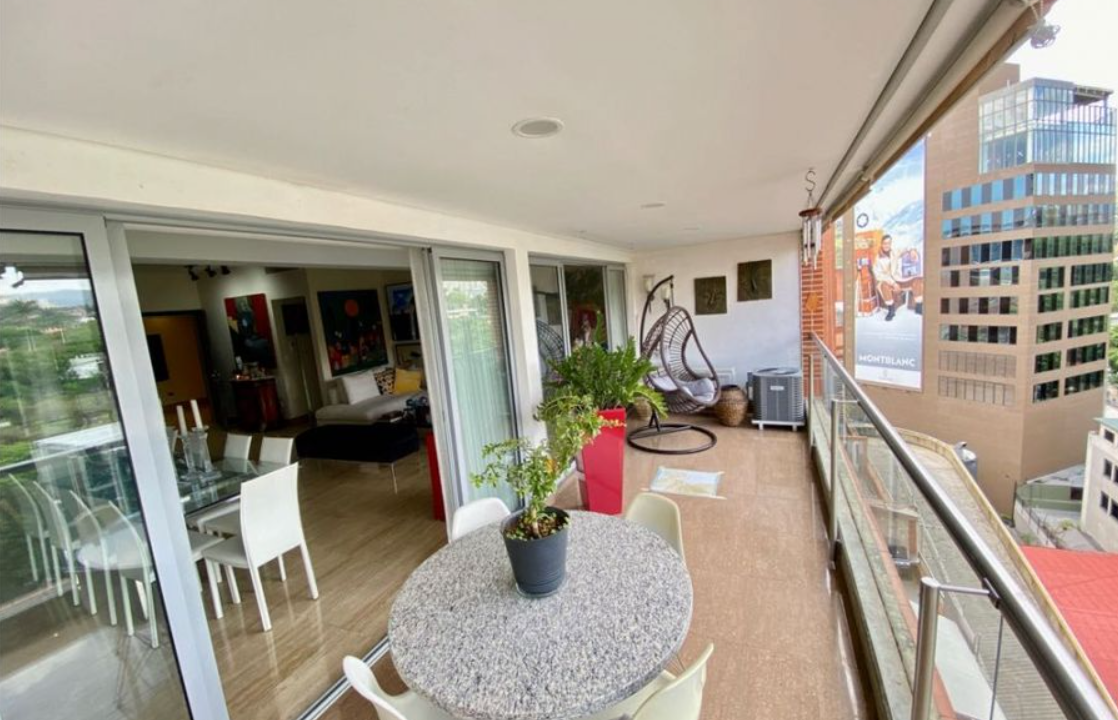 caracas-las-mercedes-1br-luxury-condo-caracas-ushombi-3