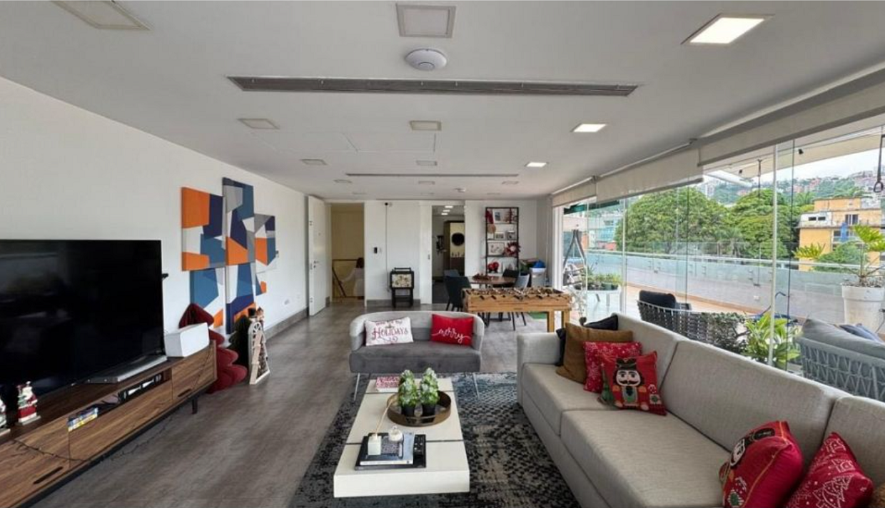 caracas-los-naranjos-5br-penthouse-caracas-venezuela-ushombi-11
