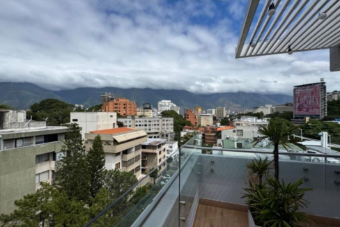 caracas-los-naranjos-5br-penthouse-caracas-venezuela-ushombi-3