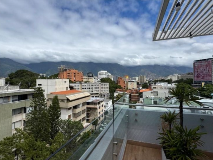 Caracas Los Naranjos