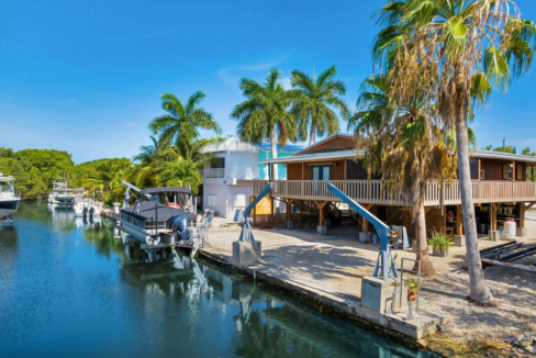 cudjoe-key-waterfront-2br-home-cudjoe-key-florida-ushombi-1