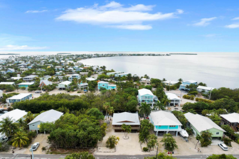 cudjoe-key-waterfront-2br-home-cudjoe-key-florida-ushombi-3