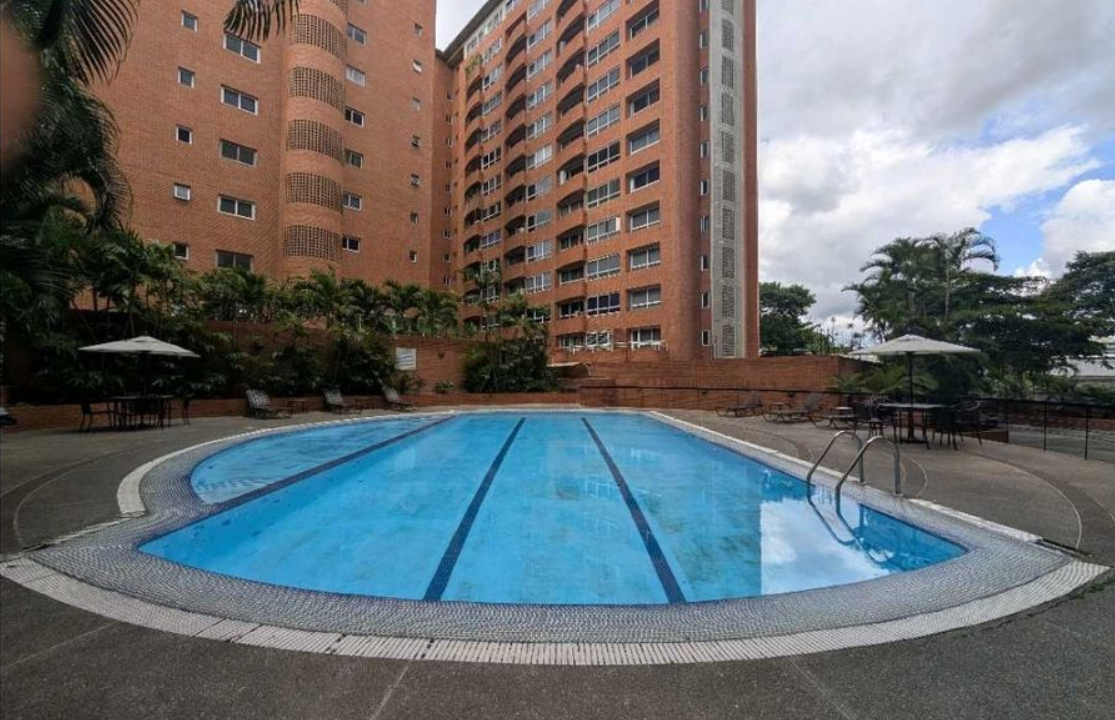 el-rosal-caracas-2br-modern-condo-caracas-ushombi-1