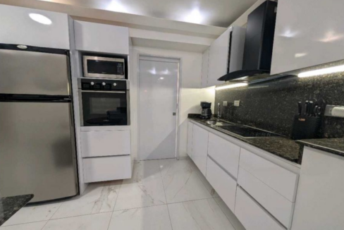 el-rosal-caracas-2br-modern-condo-caracas-ushombi-3