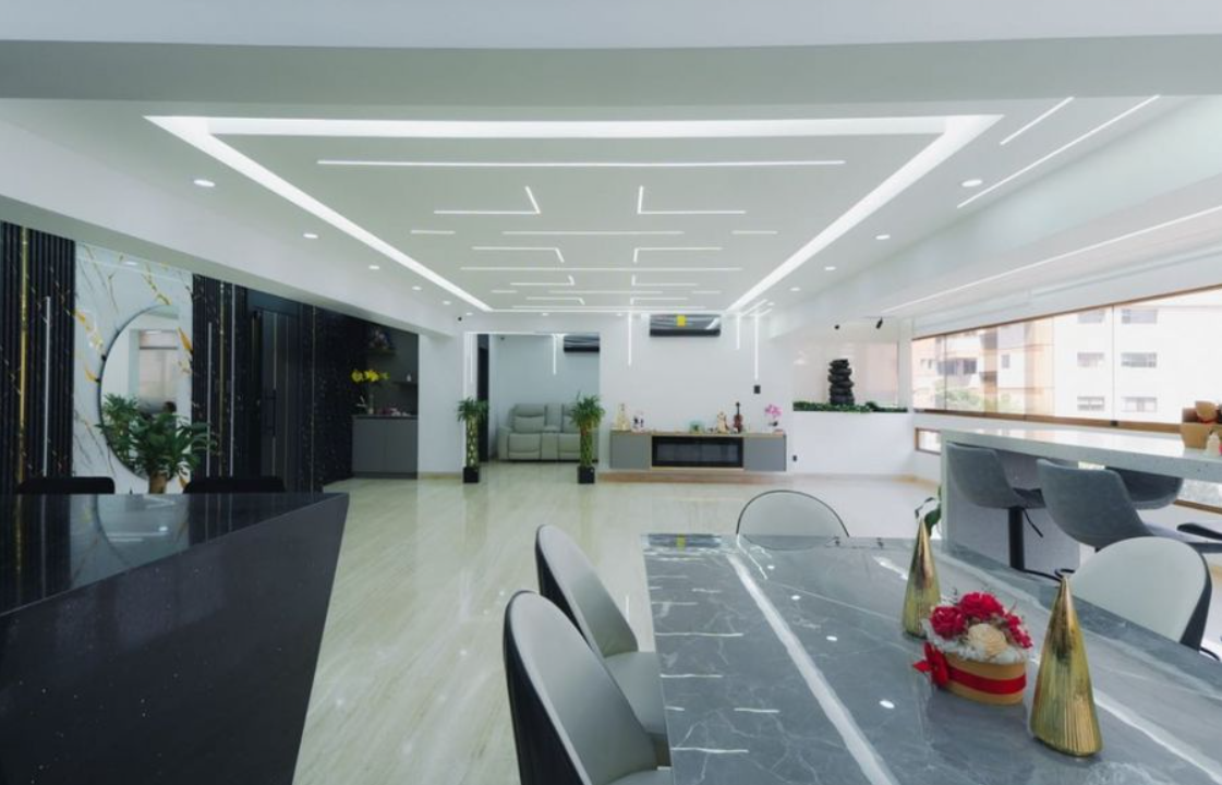 las-mercedes-caracas-remodeled-4br-condo-caracas-venezuela-ushombi-2