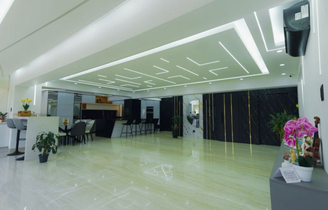 las-mercedes-caracas-remodeled-4br-condo-caracas-venezuela-ushombi-5