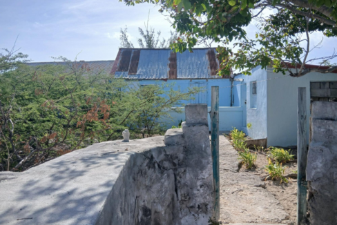 salt-raker-cottage-2br-in-tci-ushombi-1