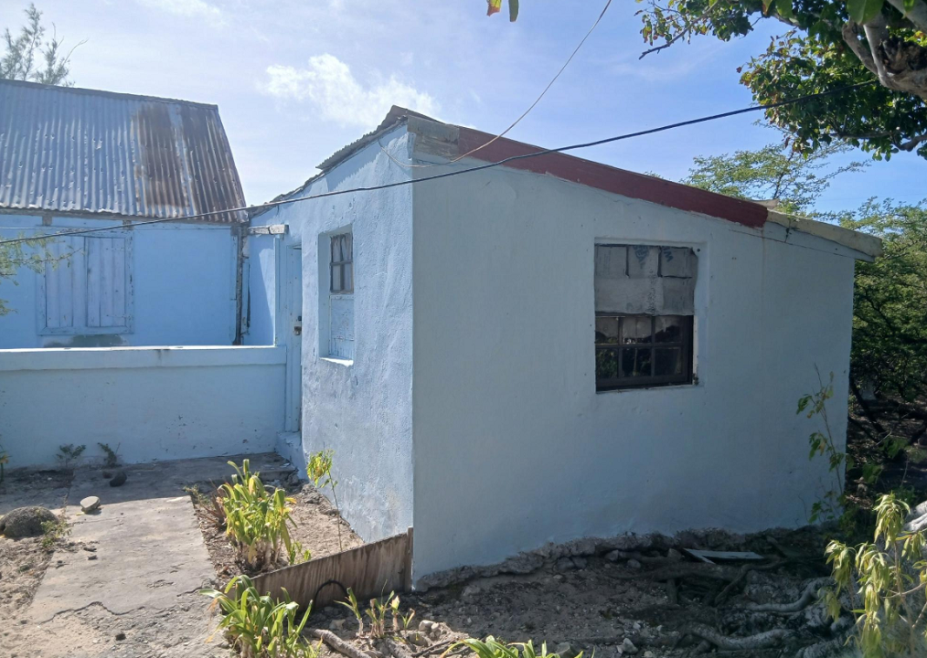 salt-raker-cottage-2br-in-tci-ushombi-2