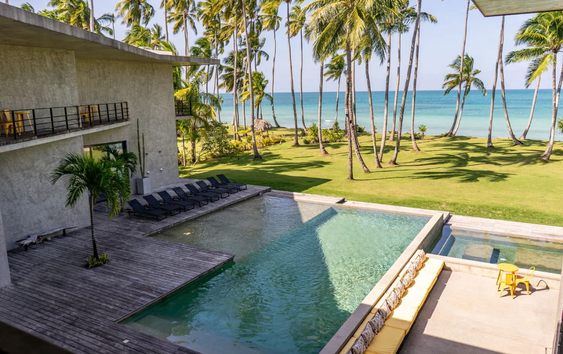 villa-rosabaya-luxury-oceanfront-playa-coson-ushombi-2