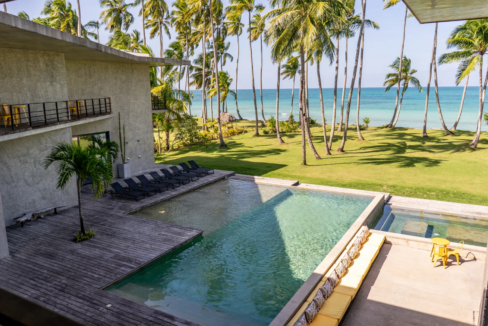 villa-rosabaya-luxury-oceanfront-playa-coson-ushombi-2