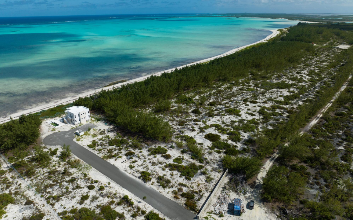 wild-cow-run-2-acre-oceanfront-lot-middle-caicos-ushombi-1