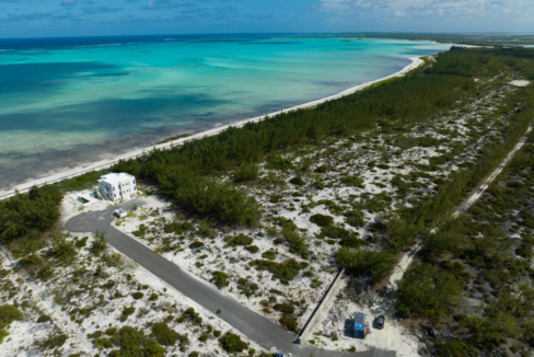wild-cow-run-2-acre-oceanfront-lot-middle-caicos-ushombi-1