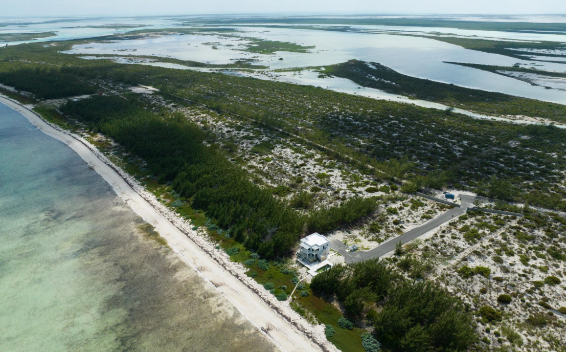 wild-cow-run-2-acre-oceanfront-lot-middle-caicos-ushombi-2
