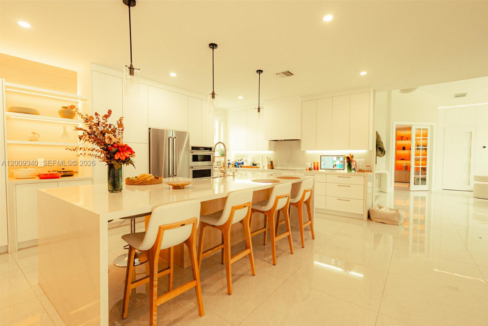 windsor-palms-renovated-5br-home-miramar-florida-ushombi-5