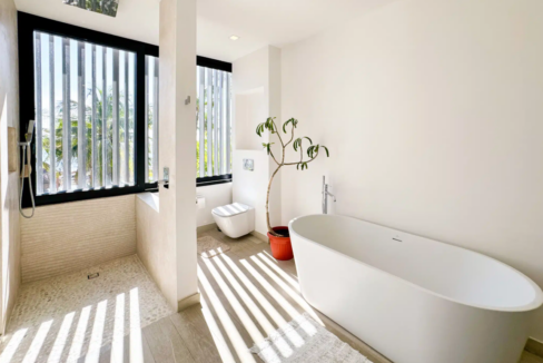 casacun-3br-beachfront-condo-mexico-ushombi-12