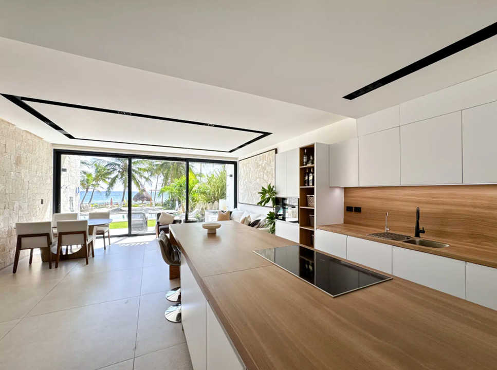 casacun-3br-beachfront-condo-mexico-ushombi-6