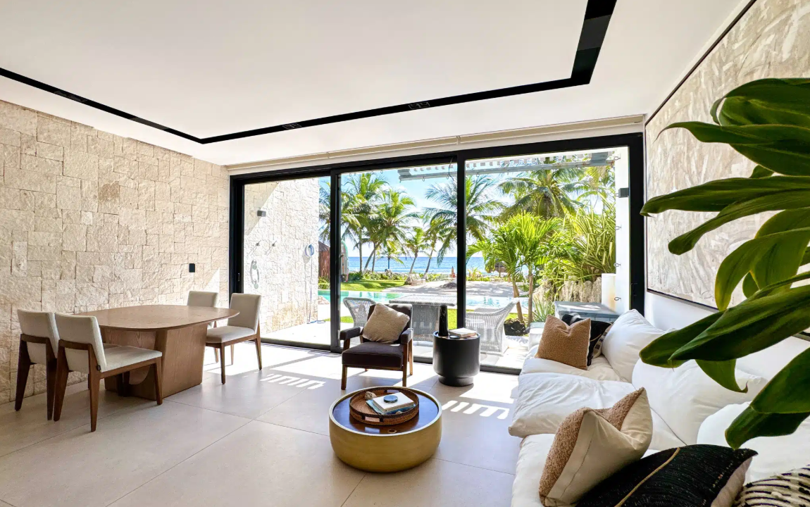 casacun-3br-beachfront-condo-mexico-ushombi-7