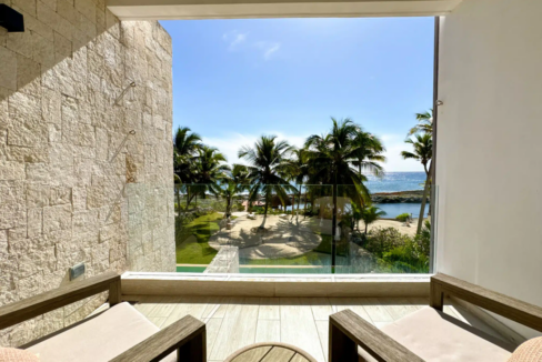 casacun-3br-beachfront-condo-mexico-ushombi-9
