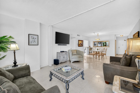 galt-towers-1br-waterfront-condo-florida-ushombi-6