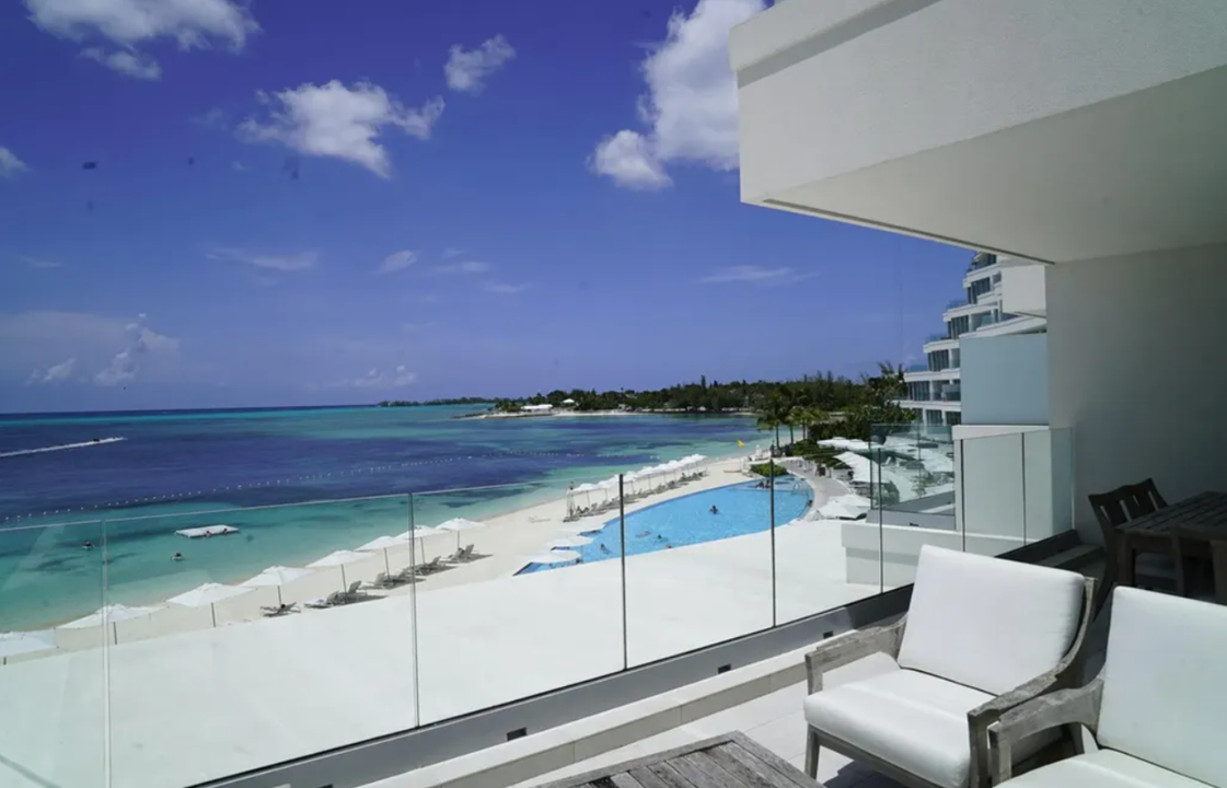 goldwynn-unit-214-2br-oceanfront-condo-bahamas-ushombi-2