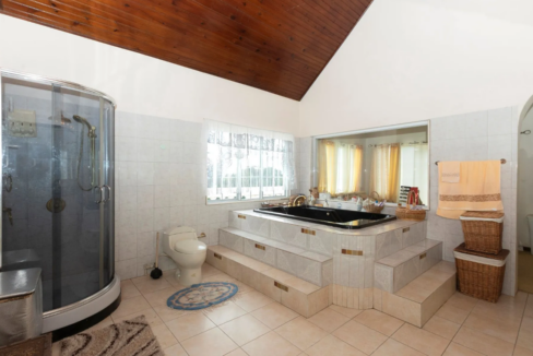 stony-hill-jamaica-6br-luxury-villa-jamaica-ushombi-10