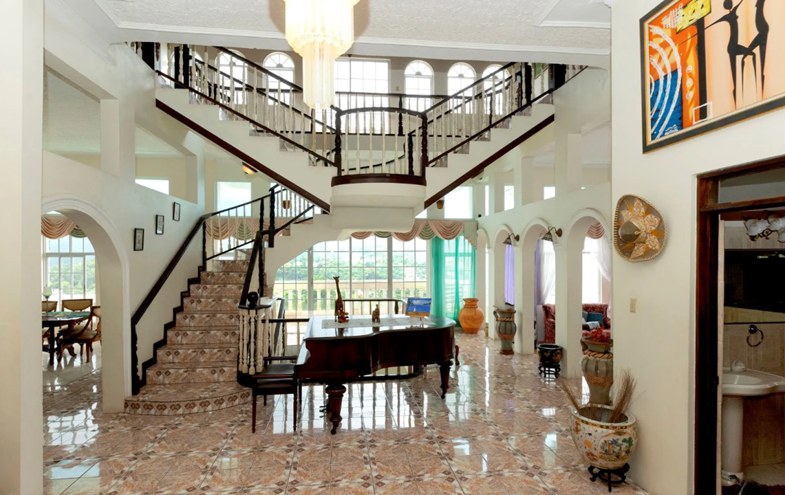 stony-hill-jamaica-6br-luxury-villa-jamaica-ushombi-4