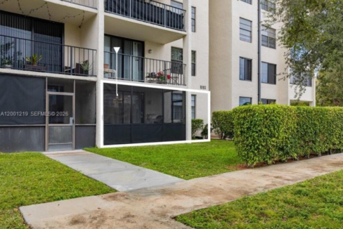 tamarac-gate-one-condo-1br-opportunity-florida-ushombi-1