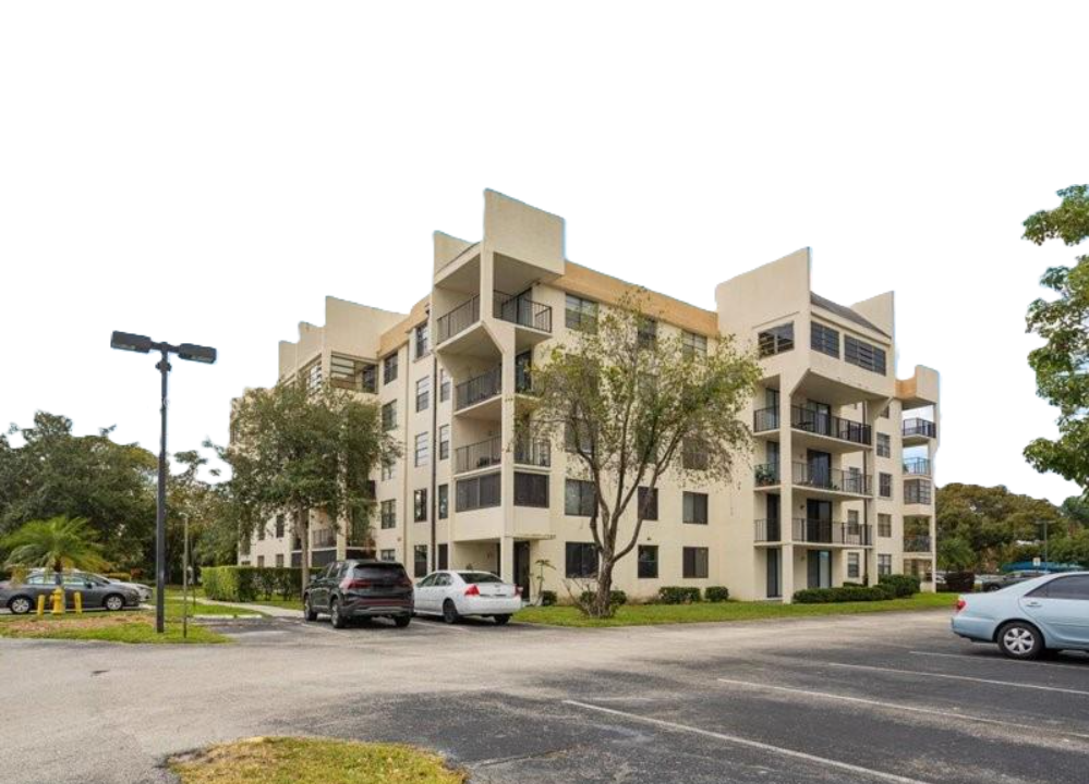 tamarac-gate-one-condo-1br-opportunity-florida-ushombi-2