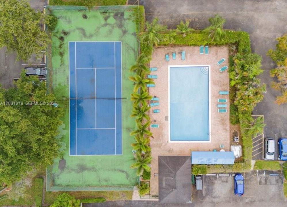 tamarac-gate-one-condo-1br-opportunity-florida-ushombi-3
