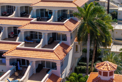 the-bight-4-206-1br-in-turtle-cove-turks-and-caicos-ushombi-1