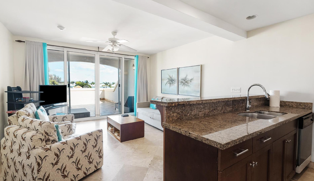 the-bight-4-206-1br-in-turtle-cove-turks-and-caicos-ushombi-5