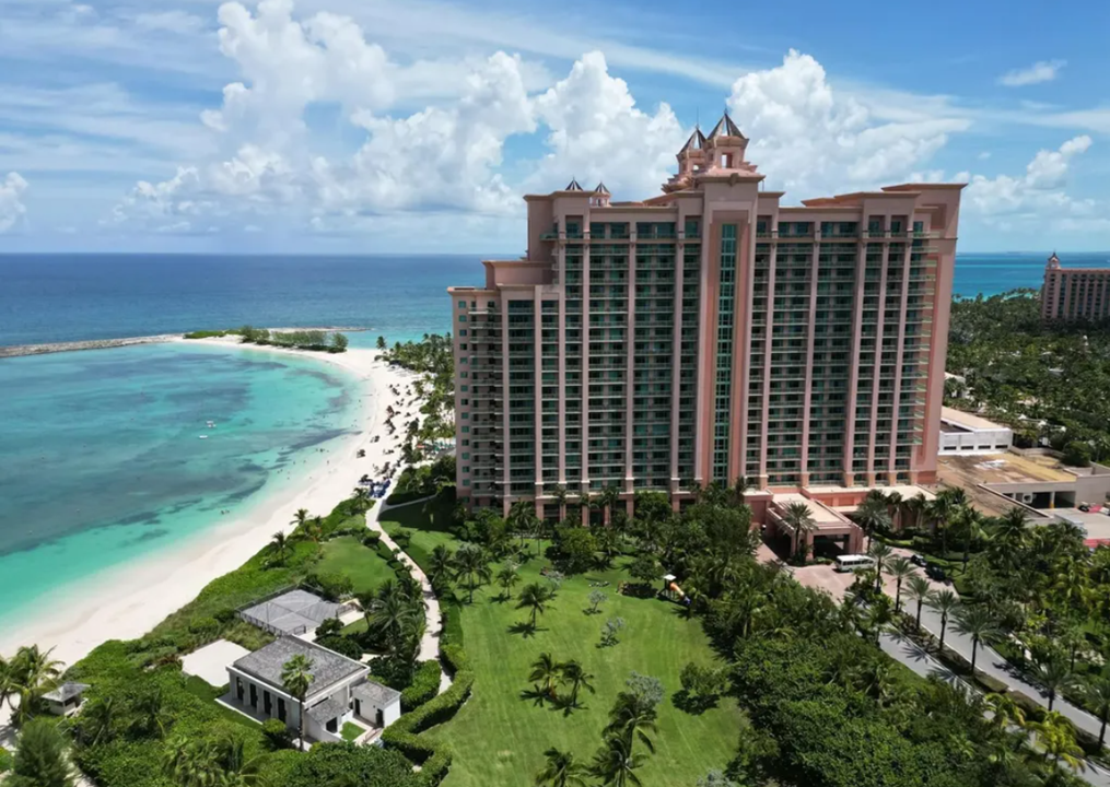 the-reef-atlantis-ocean-view-1br-condo-bahamas-ushombi-3