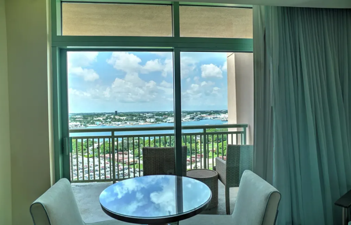 the-reef-atlantis-ocean-view-1br-condo-bahamas-ushombi-6