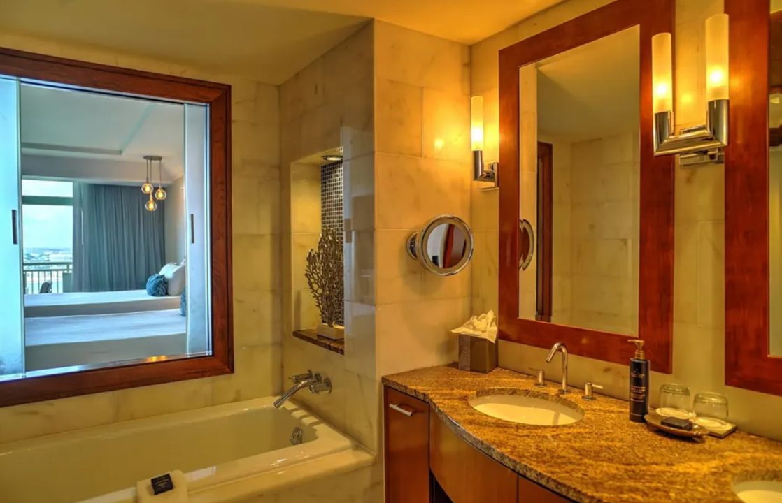 the-reef-atlantis-ocean-view-1br-condo-bahamas-ushombi-8