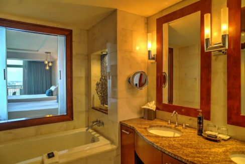 the-reef-atlantis-ocean-view-1br-condo-bahamas-ushombi-8