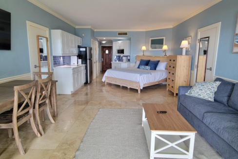 west-end-bahamas-1br-beachfront-condo-bahamas-ushombi-5