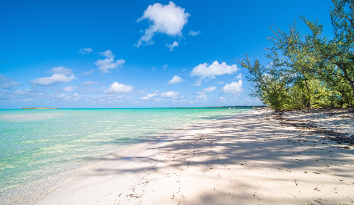 bambarra-beach-107-acre-rare-opportunity-ushombi-2