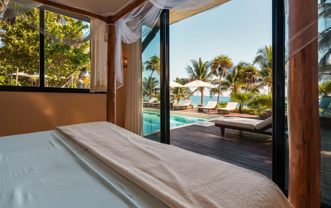 casa-chic-tulum-7br-beachfront-villa-mexico-ushombi-10