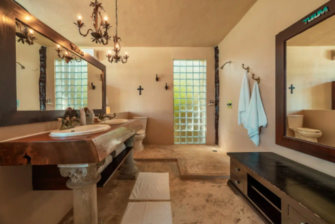 casa-chic-tulum-7br-beachfront-villa-mexico-ushombi-11
