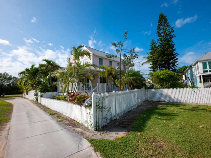 25 Kingfisher Lane