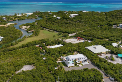 gecko-court-10-4br-oceanview-villa-tci-ushombi-2