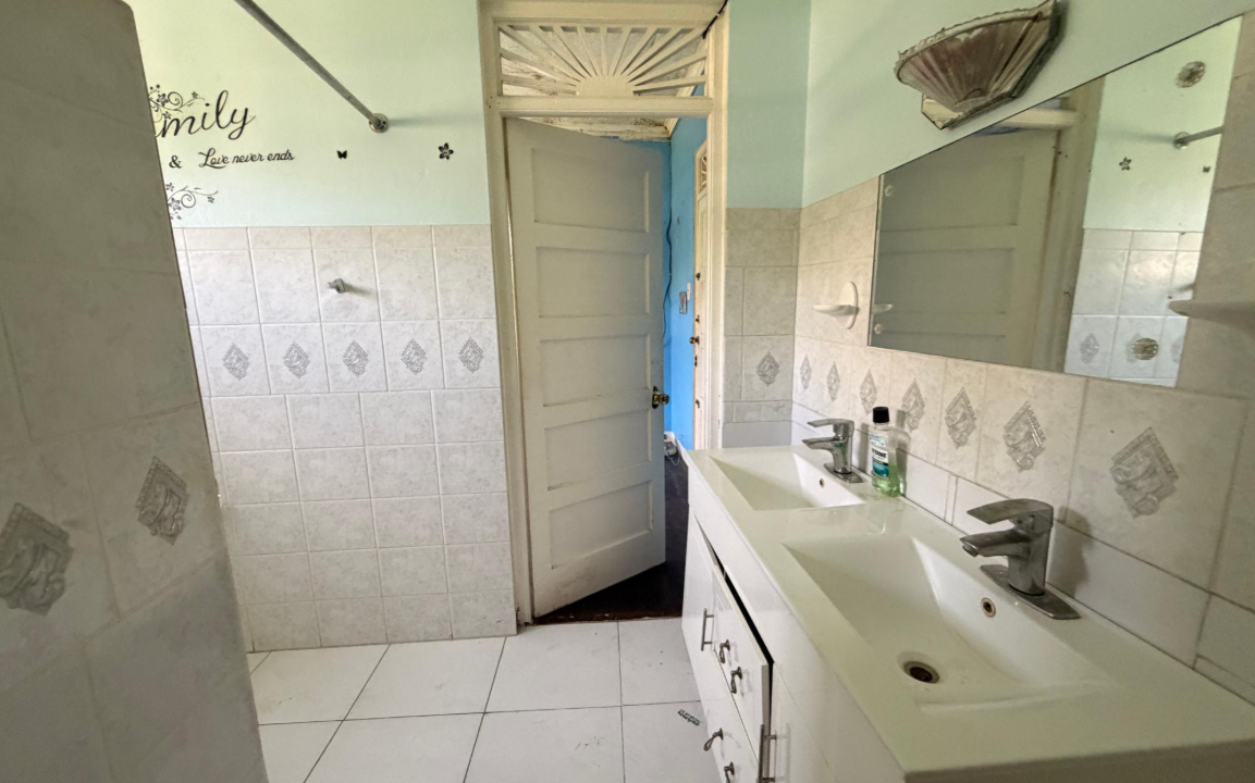 highgate-jamaica-6br-home-jamaica-ushombi-7