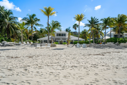 old-fort-bay-beachfront-bliss-5br-bahamas-ushombi-3