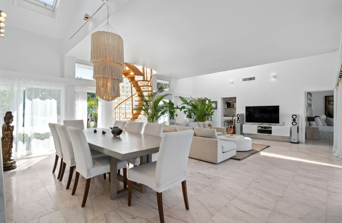 old-fort-bay-beachfront-bliss-5br-bahamas-ushombi-5