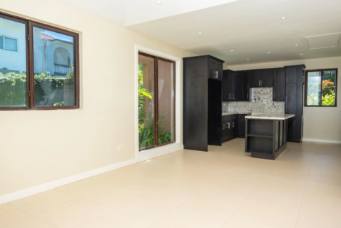 27-norman-manley-blvd-2br-in-negril-jamaica-ushombi-3
