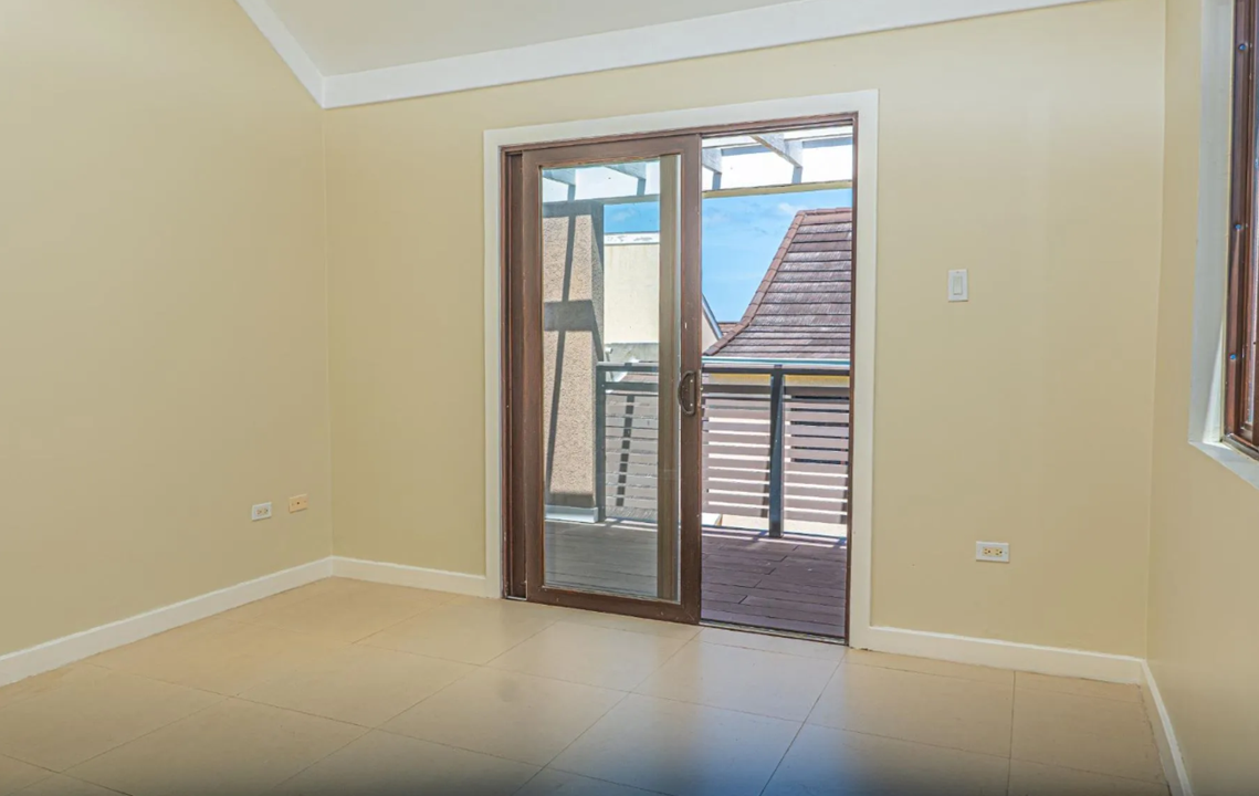 27-norman-manley-blvd-2br-in-negril-jamaica-ushombi-8